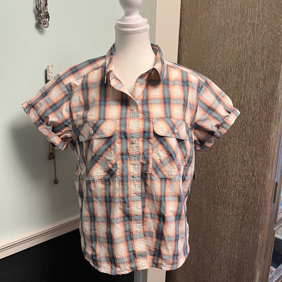 Travex Mountain Camp Shirt - NWT - Picture 1 of 5